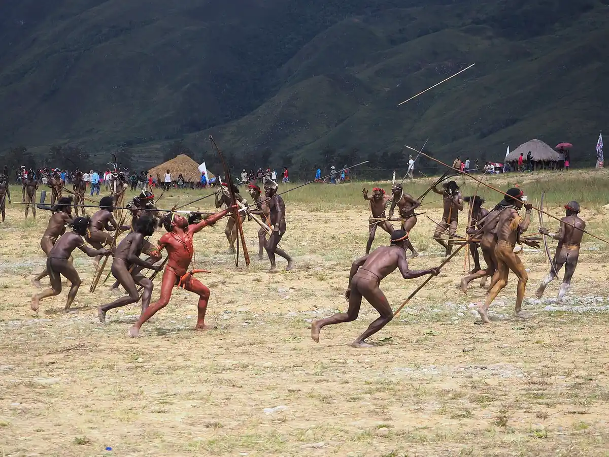 Mock tribal battle at the Baliem Valley Festival
