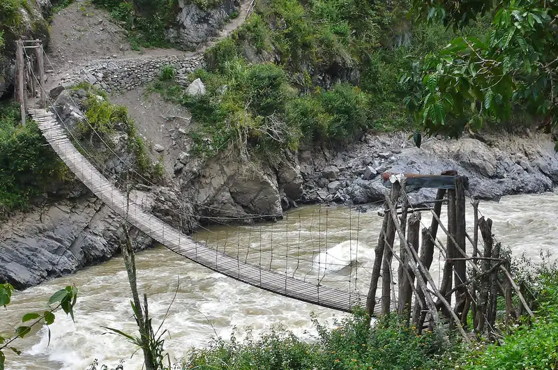 Suspension bridge over the Baliem River